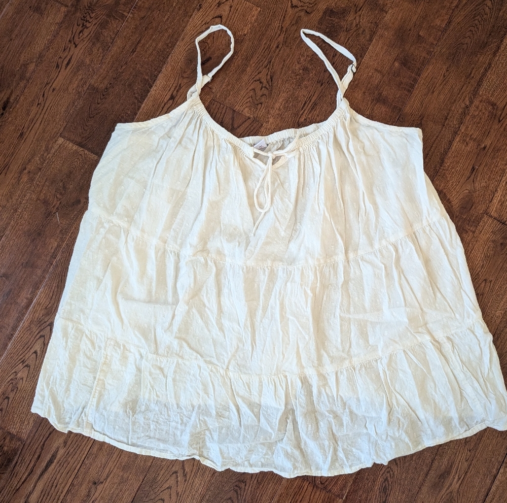 Old Navy White Strappy Tank Top Swingy Raised Embroidery Size 3X